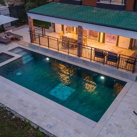 Villa Breathtaking Duplex Close To Inlice With Private Pool And Backyard In Fethiye Göcek