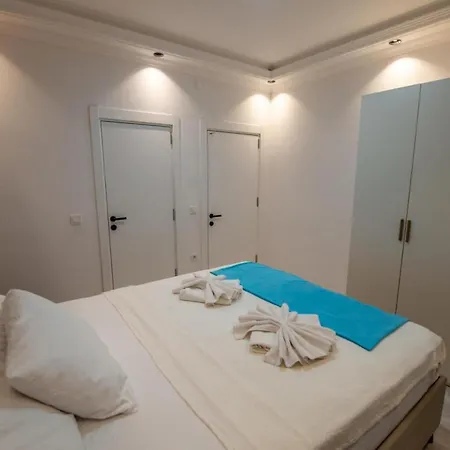 Breathtaking Duplex Close To Inlice With Private Pool And Backyard In Fethiye Villa Göcek
