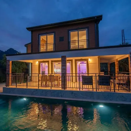 Breathtaking Duplex Close To Inlice With Private Pool And Backyard In Fethiye Göcek